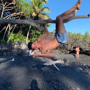 Meet your Posher, Devin